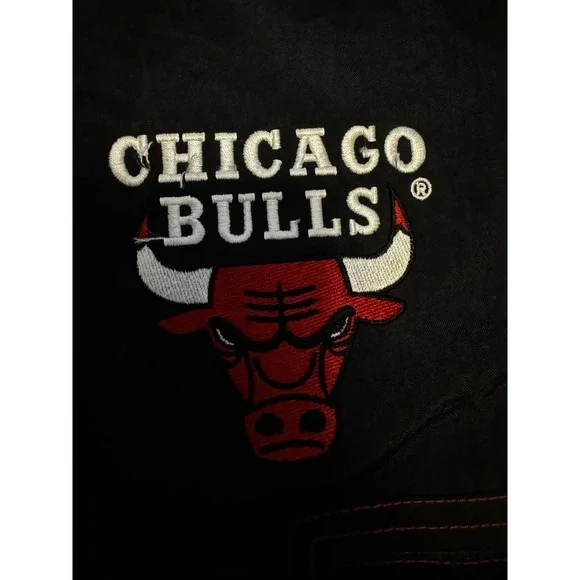 Champion Chicago Bulls VTG Court‎ Jacket Sz Large Basketball Zip Black Red Y2K